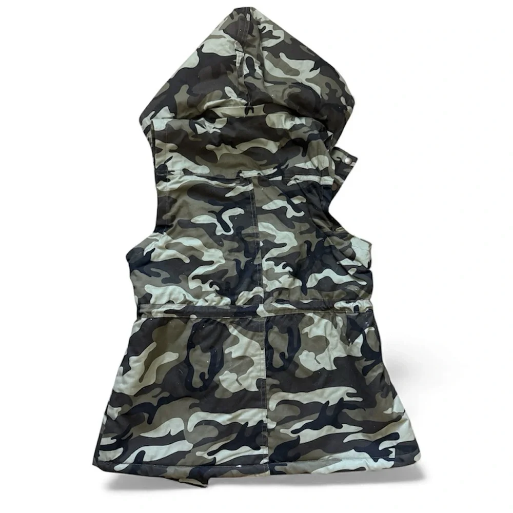 Camouflage Sherpa-Lined Hooded Camo Vest (Olive) size Medium